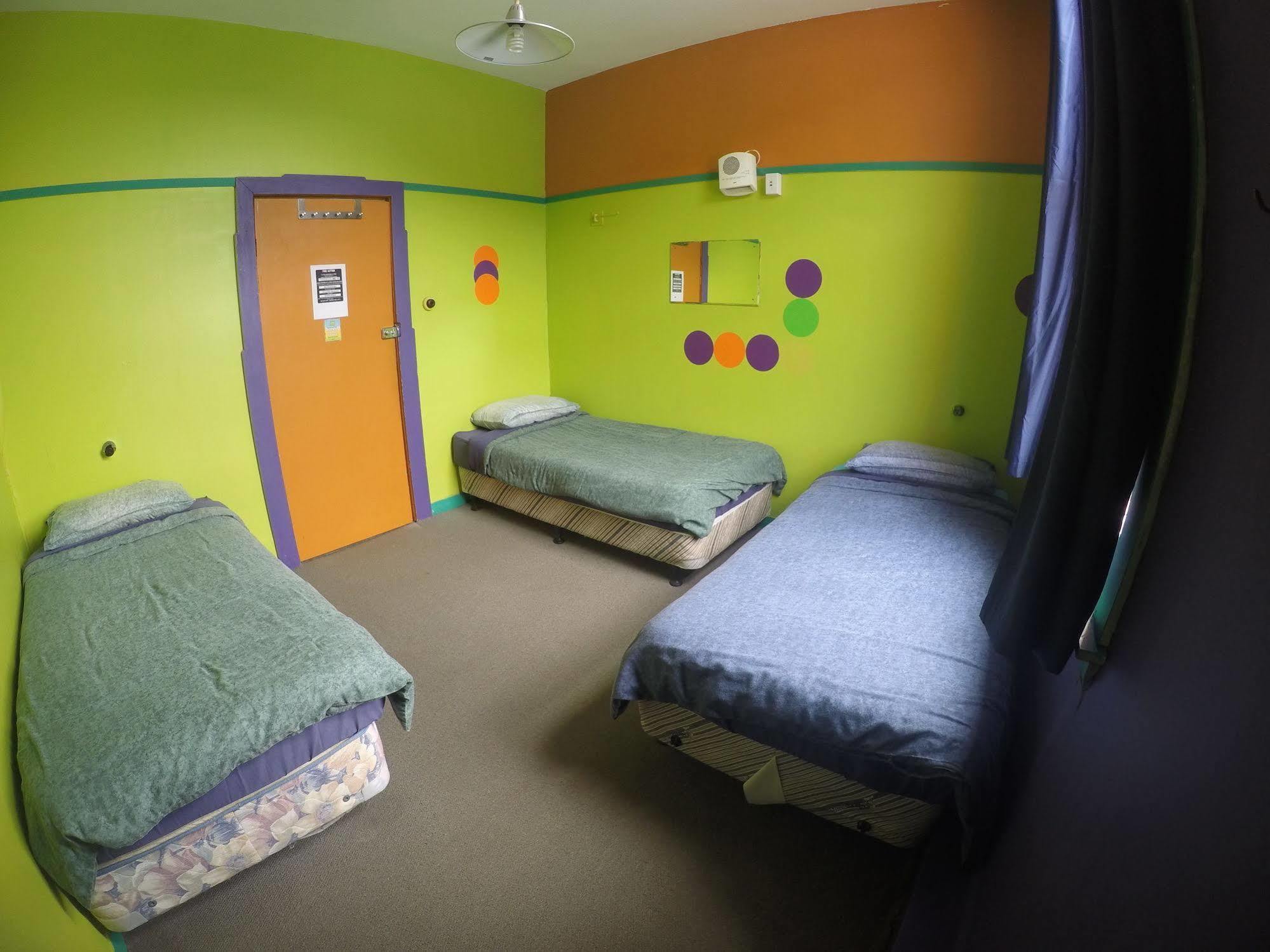The Duke Hostel Greymouth Εξωτερικό φωτογραφία A room at the hostel